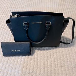 Purse and wallet
